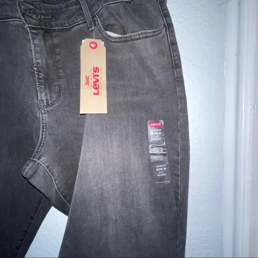 NWT Levi's Sleek Gray 711 Skinny Jean Black Size 20W Comfort - Picture 3 of 5